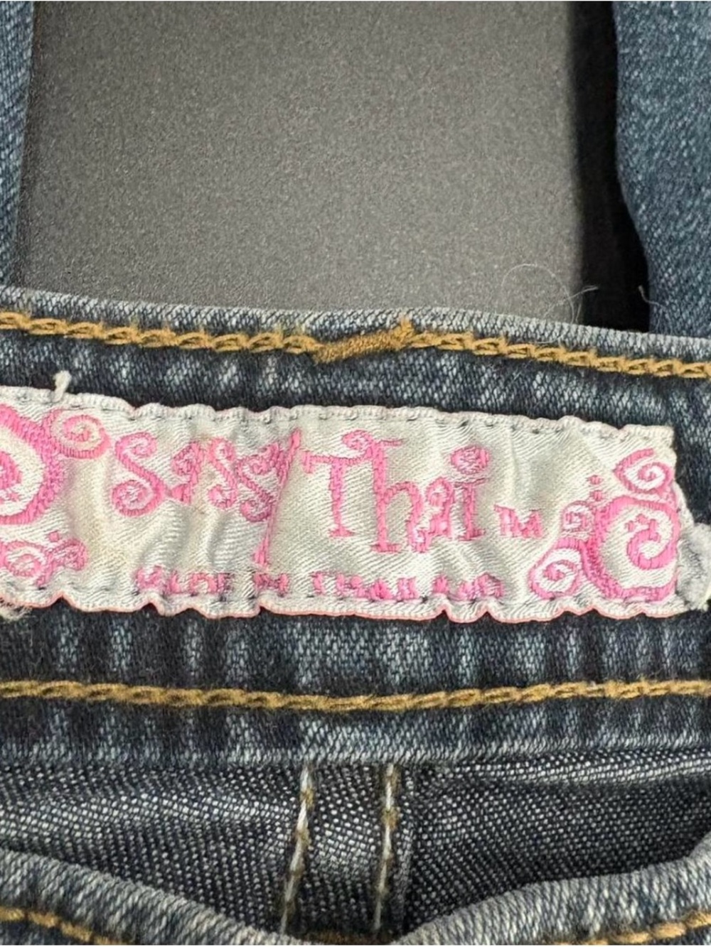 ✨Vintage Y2K Boho Embroidered & Sequins Flare Fairy Jeans✨ - Picture 3 of 6